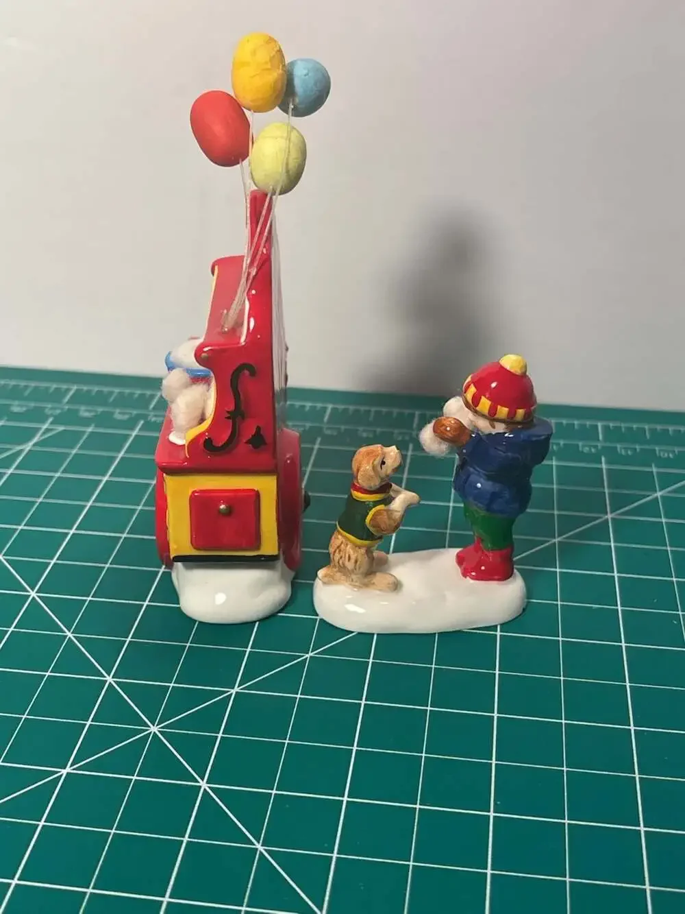 Department 56 Snow Village Carnival Cotton Candy Stand Figurines